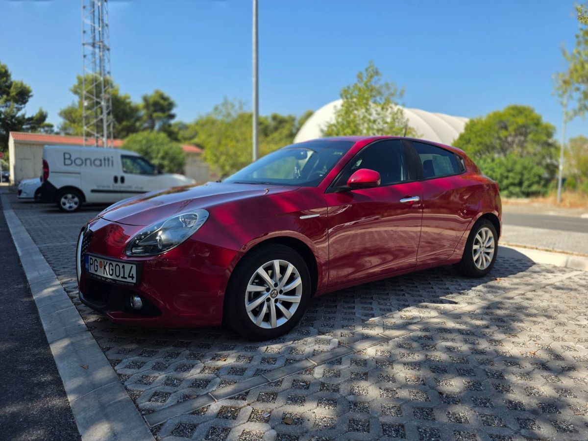 Prodajem Alfa Romeo Giulietta