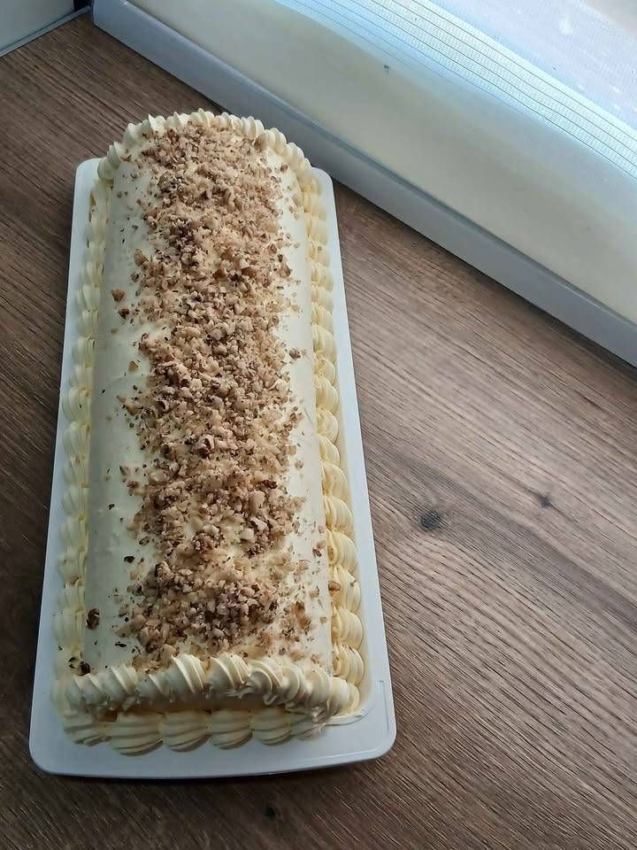 Domace pite,torte,kolaci,kiflice, slani i slatki rolati