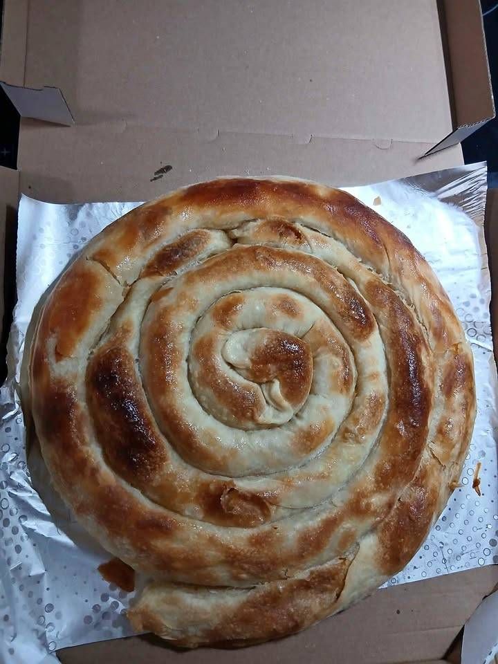 Domace pite,torte,kolaci,kiflice, slani i slatki rolati