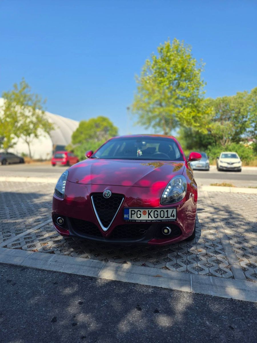 Prodajem Alfa Romeo Giulietta